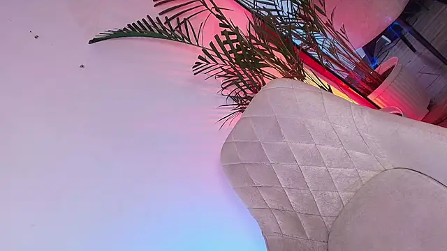 Dalila Thoms online show from November 28, 2025, 6:54 pm