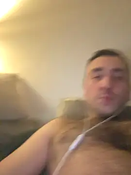 Snapshot of TIGERRR86 chatting on April 12, 2026, 12:26 am TIGERRR86 online show from April 12, 2026, 12:26 am