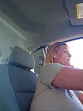 Snapshot of Dixiefaye_Pika chatting on March 18, 2025, 5:10 pm Dixiefaye Pika online show from March 18, 2025, 5:10 pm