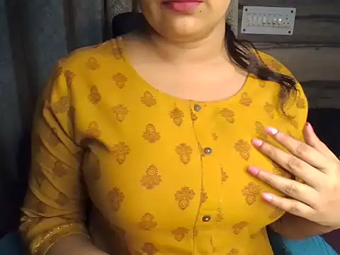 Trezza online show from November 1, 2025, 1:40 am