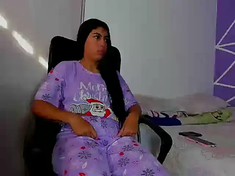 Snapshot of skinnyanai2 chatting on December 2, 2025, 1:17 pm skinnyanai2 online show from December 2, 2025, 1:17 pm