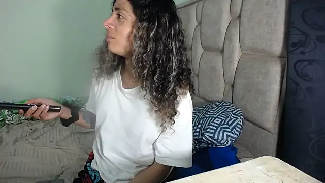 Snapshot of Nadia_Monroe chatting on December 4, 2024, 10:08 pm Nadia Monroe online show from December 4, 2024, 10:08 pm