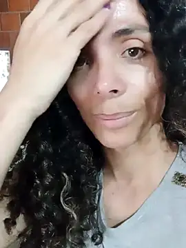 Nadia Monroe online show from December 2, 2025, 9:10 pm