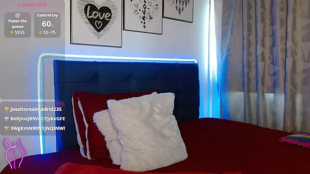 Dominik girl online show from October 19, 2025, 7:14 pm