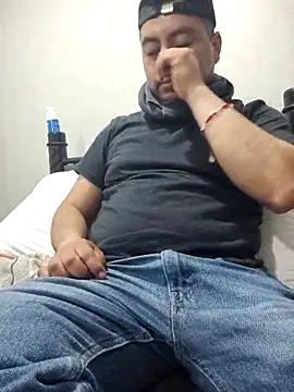 Potro23hotzen online show from November 13, 2025, 8:08 pm