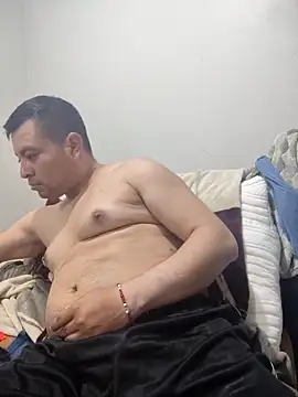 Potro23hotzen online show from April 12, 2026, 7:19 pm