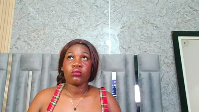 MiissBNasty online show from December 4, 2025, 2:43 am