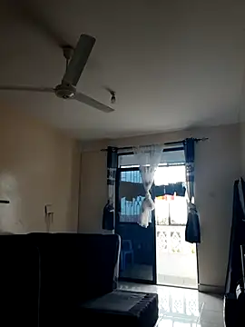 hotgal1112 online show from January 17, 2026, 6:51 am