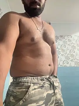 Snapshot of Handsomehunk_4U chatting on December 9, 2024, 4:47 pm Handsomehunk 4U online show from December 9, 2024, 4:47 pm