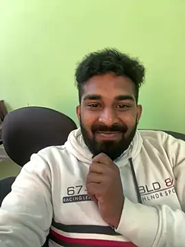 Snapshot of Handsomehunk_4U chatting on December 13, 2024, 7:25 am Handsomehunk 4U online show from December 13, 2024, 7:25 am