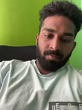 Snapshot of Handsomehunk_4U chatting on December 17, 2024, 7:07 am Handsomehunk 4U online show from December 17, 2024, 7:07 am