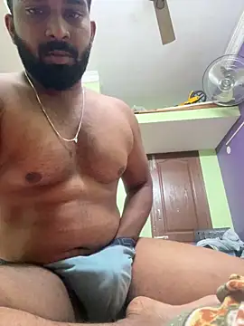 Snapshot of Handsomehunk_4U chatting on December 21, 2024, 12:16 pm Handsomehunk 4U online show from December 21, 2024, 12:16 pm