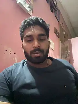 Snapshot of Handsomehunk_4U chatting on January 5, 2025, 5:30 pm Handsomehunk 4U online show from January 5, 2025, 5:30 pm