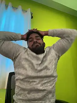 Snapshot of Handsomehunk_4U chatting on January 28, 2025, 8:14 am Handsomehunk 4U online show from January 28, 2025, 8:14 am