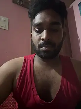 Snapshot of Handsomehunk_4U chatting on January 28, 2025, 5:24 pm Handsomehunk 4U online show from January 28, 2025, 5:24 pm