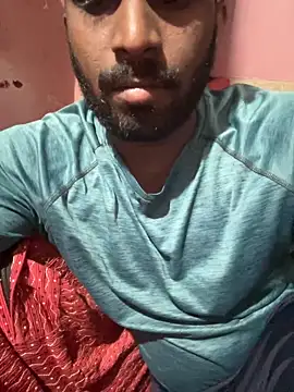 Snapshot of Handsomehunk_4U chatting on February 5, 2025, 5:20 pm Handsomehunk 4U online show from February 5, 2025, 5:20 pm