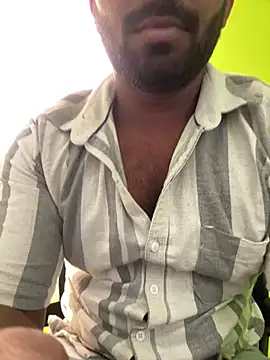 Snapshot of Handsomehunk_4U chatting on February 10, 2025, 6:42 am Handsomehunk 4U online show from February 10, 2025, 6:42 am