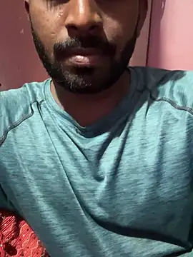 Snapshot of Handsomehunk_4U chatting on February 15, 2025, 5:28 pm Handsomehunk 4U online show from February 15, 2025, 5:28 pm