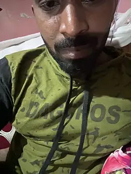 Snapshot of Handsomehunk_4U chatting on March 12, 2025, 6:00 pm Handsomehunk 4U online show from March 12, 2025, 6:00 pm