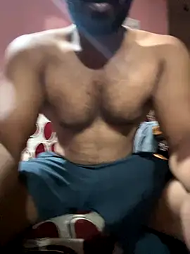 Snapshot of Handsomehunk_4U chatting on November 30, 2025, 4:55 pm Handsomehunk 4U online show from November 30, 2025, 4:55 pm