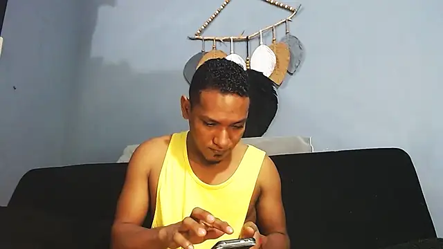 Snapshot of Grandeygruesa1 chatting on January 13, 2026, 7:24 am Grandeygruesa1 online show from January 13, 2026, 7:24 am