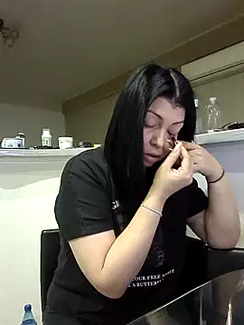 Milf Abigail online show from November 10, 2025, 10:53 pm