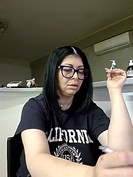 Milf Abigail online show from April 1, 2026, 2:12 am