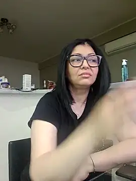 Snapshot of Milf_Abigail chatting on May 21, 2026, 3:35 am Milf Abigail online show from May 21, 2026, 3:35 am