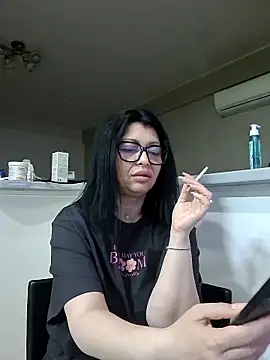 Snapshot of Milf_Abigail chatting on May 23, 2026, 2:39 am Milf Abigail online show from May 23, 2026, 2:39 am