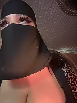 Snapshot of ORLA86 chatting on October 4, 2025, 7:56 pm ORLA86 online show from October 4, 2025, 7:56 pm