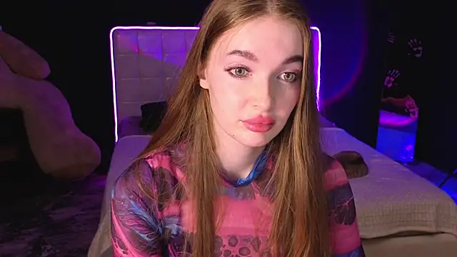 Snapshot of LissaCain chatting on November 18, 2025, 9:25 am LissaCain online show from November 18, 2025, 9:25 am