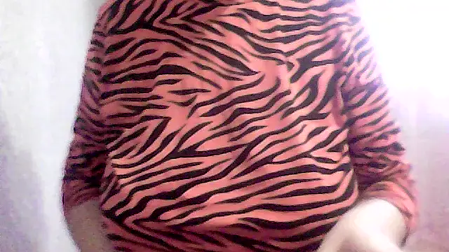 Snapshot of AnaXBerry chatting on January 8, 2026, 6:59 am AnaXBerry online show from January 8, 2026, 6:59 am