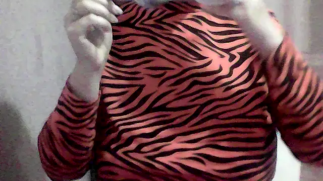 Snapshot of AnaXBerry chatting on January 12, 2026, 6:02 pm AnaXBerry online show from January 12, 2026, 6:02 pm