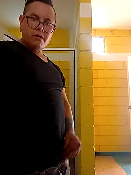 AlanDickson online show from September 16, 2025, 7:26 pm