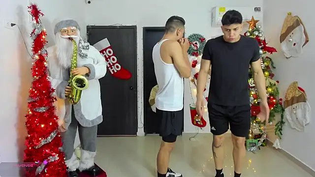 Snapshot of badguyss_bisex chatting on December 21, 2025, 11:28 am badguyss bisex online show from December 21, 2025, 11:28 am