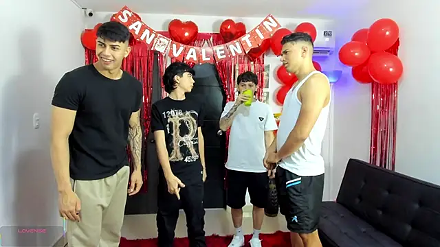 Snapshot of badguyss_bisex chatting on February 9, 2026, 11:36 am badguyss bisex online show from February 9, 2026, 11:36 am