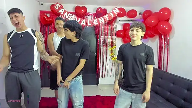 Snapshot of badguyss_bisex chatting on February 11, 2026, 11:37 am badguyss bisex online show from February 11, 2026, 11:37 am