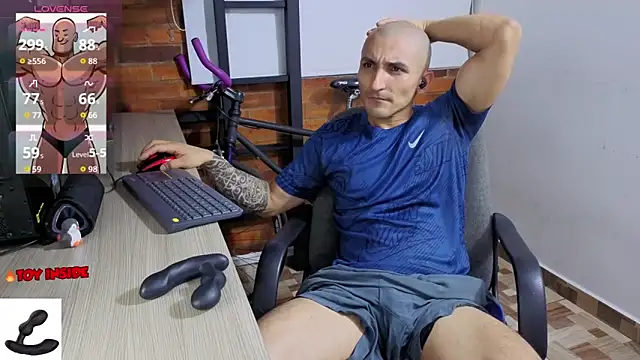 Snapshot of Marck_Muscle chatting on April 25, 2026, 1:08 am Marck Muscle online show from April 25, 2026, 1:08 am