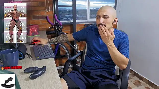 Snapshot of Marck_Muscle chatting on May 25, 2026, 11:11 pm Marck Muscle online show from May 25, 2026, 11:11 pm