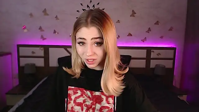 Snapshot of Tessa_Walker chatting on February 3, 2025, 11:53 am Tessa Walker online show from February 3, 2025, 11:53 am