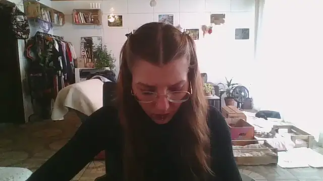 SweetyBabyDemon online show from October 26, 2025, 6:14 pm