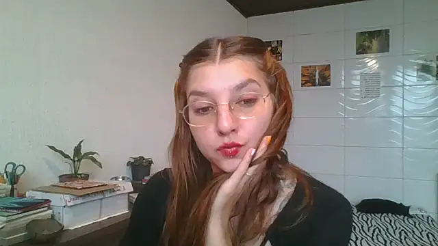 SweetyBabyDemon online show from December 1, 2025, 1:27 pm