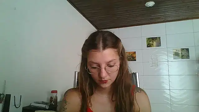 SweetyBabyDemon online show from April 2, 2026, 1:53 pm