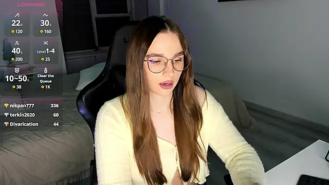 MCfly 11 online show from February 8, 2025, 1:32 am