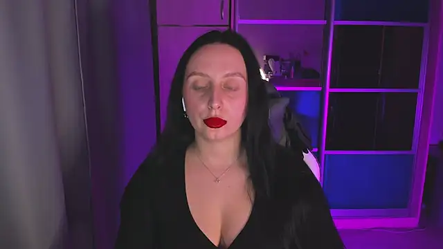 Christy Calypso online show from April 21, 2026, 5:39 pm