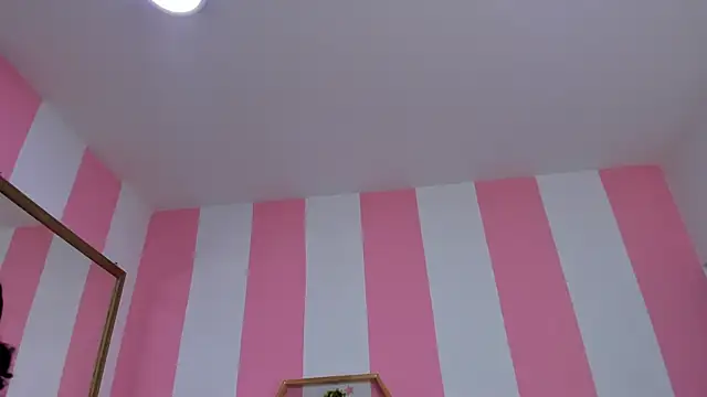 ISABELLA 020 online show from March 3, 2026, 12:22 pm