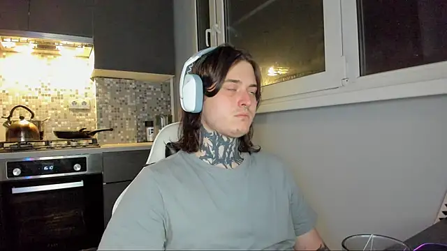 Snapshot of _torfin_ chatting on December 4, 2024, 9:35 pm torfin online show from December 4, 2024, 9:35 pm