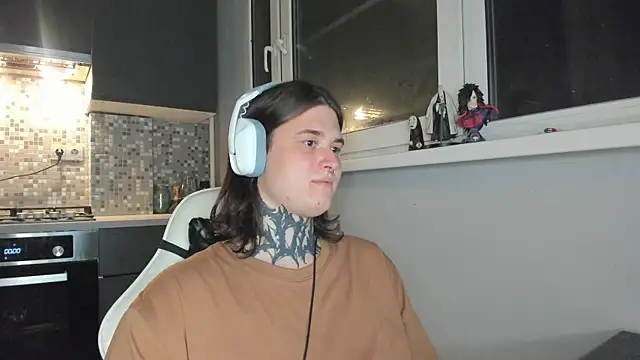 Snapshot of _torfin_ chatting on February 16, 2025, 10:21 pm torfin online show from February 16, 2025, 10:21 pm