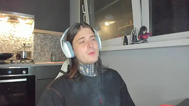 Snapshot of _torfin_ chatting on March 6, 2025, 10:04 pm torfin online show from March 6, 2025, 10:04 pm