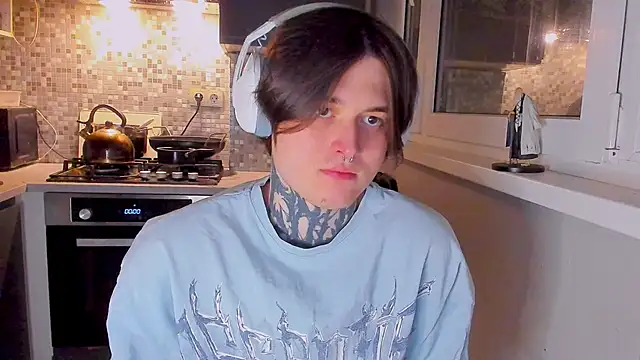 Snapshot of _torfin_ chatting on February 26, 2026, 9:25 pm torfin online show from February 26, 2026, 9:25 pm